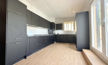 Herverkoop - Villa -
El Galan - Inland