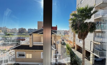 Revente - Apartment -
Torrevieja - Playa del Cura