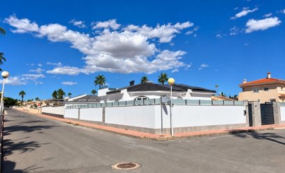 Herverkoop - Villa -
Ciudad Quesada - Costa Blanca