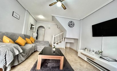 Herverkoop - Town House -
La Zenia - Costa Blanca