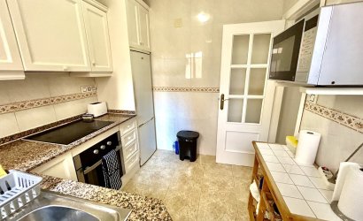 Herverkoop - Town House -
La Zenia - Costa Blanca