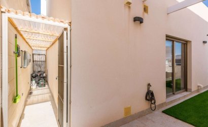 Revente - Villa -
Orihuela Costa - Costa Blanca