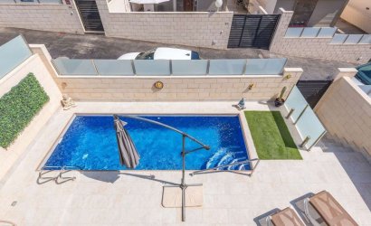 Revente - Villa -
Orihuela Costa - Costa Blanca