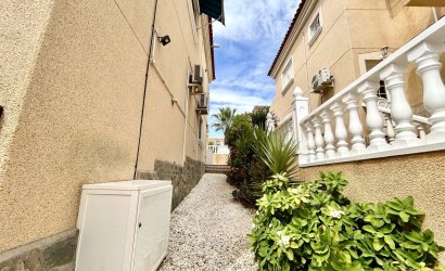 Herverkoop - Villa -
Villamartin - Costa Blanca