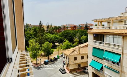Herverkoop - Apartment -
Torrevieja - Acequion