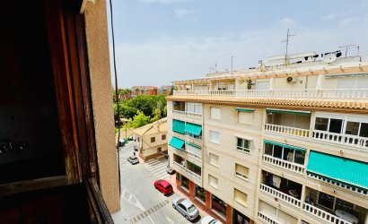 Herverkoop - Apartment -
Torrevieja - Acequion