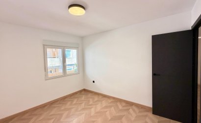 Herverkoop - Apartment -
Torrevieja - Playa del Cura