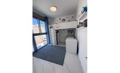 Revente - Villa -
Villamartin - Costa Blanca