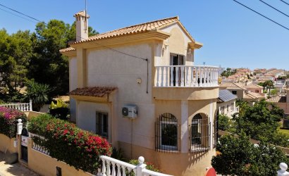 Herverkoop - Villa -
El Galan - Inland