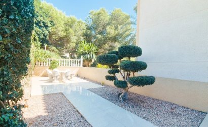 Herverkoop - Villa -
El Galan - Inland
