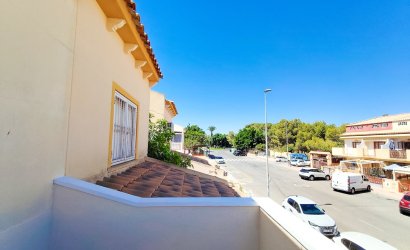 Herverkoop - Town House -
Playa Flamenca - Costa Blanca