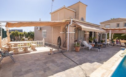 Herverkoop - Villa -
La Regia - Costa Blanca