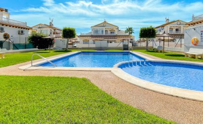 Herverkoop - Herenhuis -
Orihuela Costa - Los Altos *