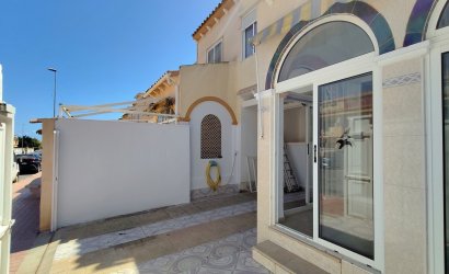 Herverkoop - Town House -
Playa Flamenca - Costa Blanca