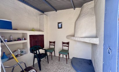 Herverkoop - Finca -
Algarinejo - Inland