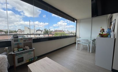 Herverkoop - Apartment -
Jacarilla - Inland