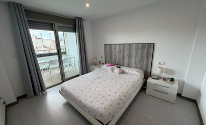 Herverkoop - Apartment -
Jacarilla - Inland