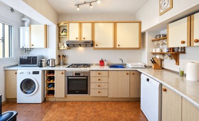 Herverkoop - Town House -
Casares Playa - Costa del Sol