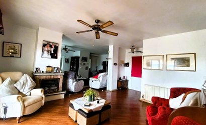 Resale - Villa -
Las Ramblas Golf - Inland