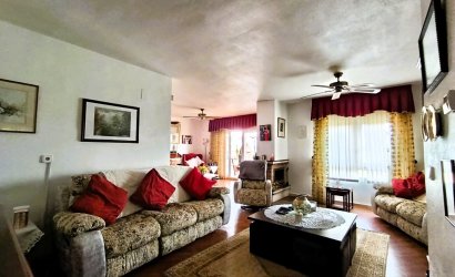 Resale - Villa -
Las Ramblas Golf - Inland