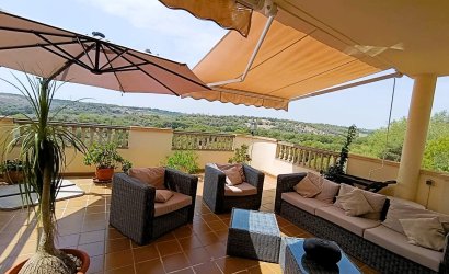 Resale - Villa -
Las Ramblas Golf - Inland