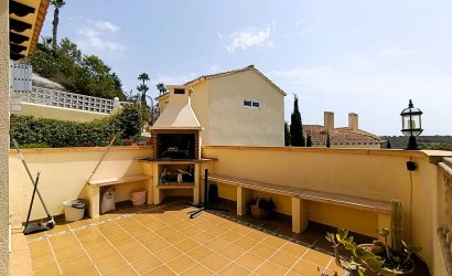 Resale - Villa -
Las Ramblas Golf - Inland