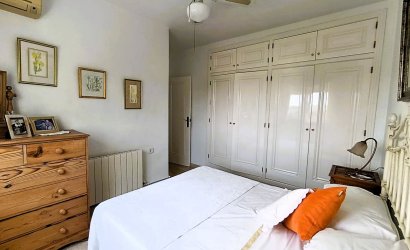 Resale - Villa -
Las Ramblas Golf - Inland
