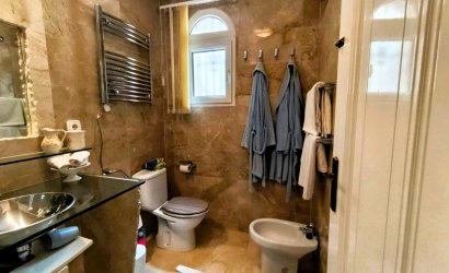 Resale - Villa -
Las Ramblas Golf - Inland
