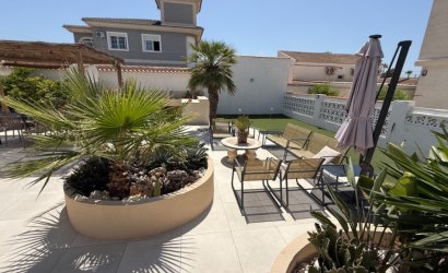 Reventa - Villa -
Torrevieja - Costa Blanca