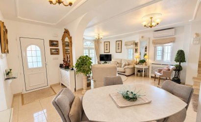 Revente - Villa -
Orihuela Costa - Costa Blanca