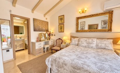 Revente - Villa -
Orihuela Costa - Costa Blanca