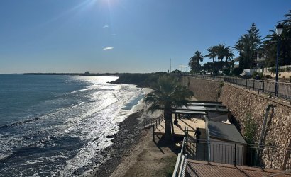 Revente - Villa -
Orihuela Costa - Costa Blanca