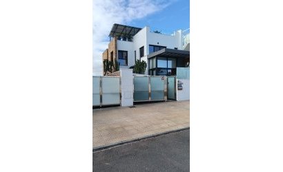 Revente - Villa -
Cabo Roig - Costa Blanca