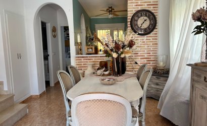 Reventa - Villa -
El Raso - Costa Blanca