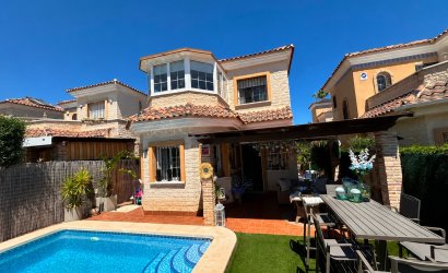 Reventa - Villa -
El Raso - Costa Blanca