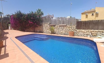 Revente - Semi Detached -
Algorfa - Inland