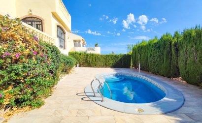 Revente - Villa -
Villamartin - Costa Blanca
