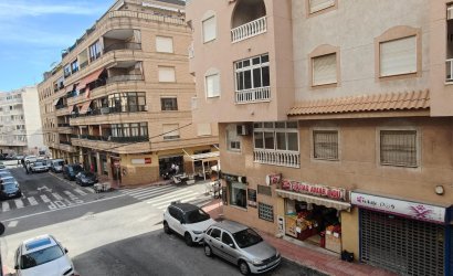 Herverkoop - Apartment -
Torrevieja - Playa del Cura