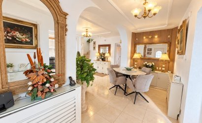 Herverkoop - Villa -
Orihuela Costa - Costa Blanca