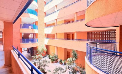 Herverkoop - Apartment -
Torrevieja - Acequion