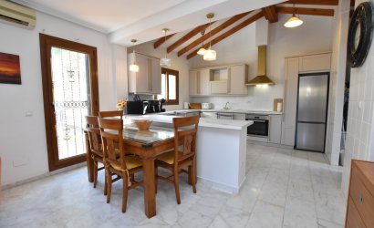 Herverkoop - Villa -
Algorfa - Inland