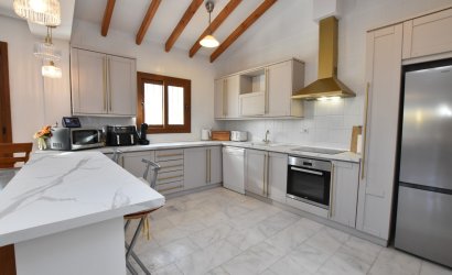 Herverkoop - Villa -
Algorfa - Inland
