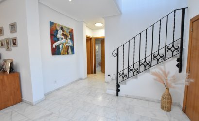 Herverkoop - Villa -
Algorfa - Inland