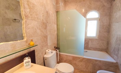 Revente - Villa -
Villamartin - Costa Blanca