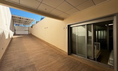 Herverkoop - Villa -
Orihuela Costa - Campoamor