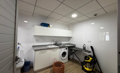 Herverkoop - Villa -
Orihuela Costa - Campoamor