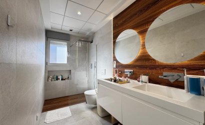 Herverkoop - Villa -
Orihuela Costa - Campoamor