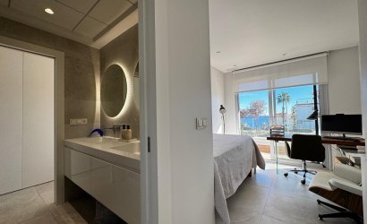 Herverkoop - Villa -
Orihuela Costa - Campoamor
