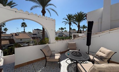 Reventa - Villa -
Villamartin - Costa Blanca