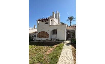Reventa - Villa -
Villamartin - Costa Blanca